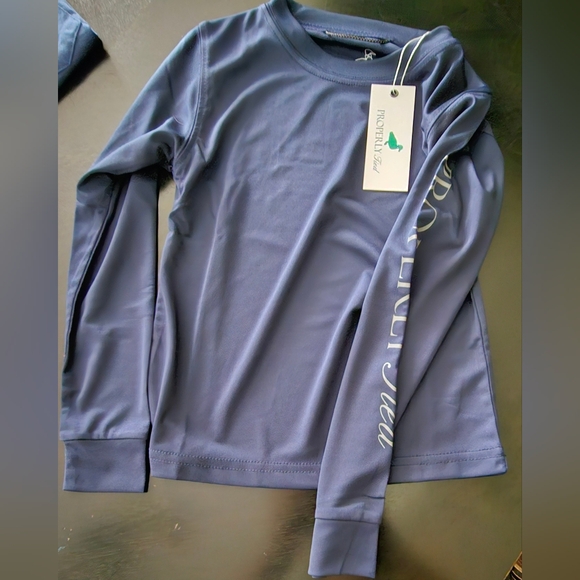 New properly tied rashguard - Picture 1 of 1